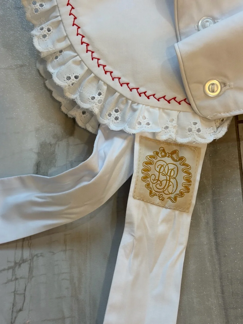 NWT TBBC White Embroidered Belfaire Festive Holly Bonnet, Girls XS (0-3M)